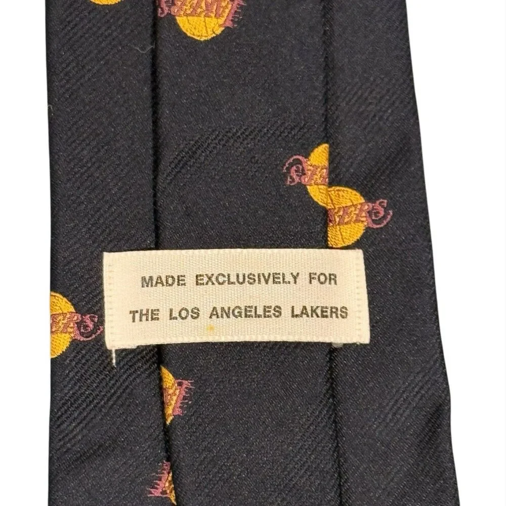 Los Angeles Lakers Team Issued Exclusive 100% Silk Neck Tie 55